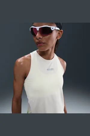 Nike Swift Dri-FIT-løbetanktop til kvinder