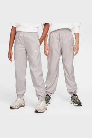 Nike Vævede Sportswear Club-joggers til større børn