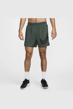 Nike Challenger Swoosh Dri-FIT-løbeshorts til mænd (13 cm)