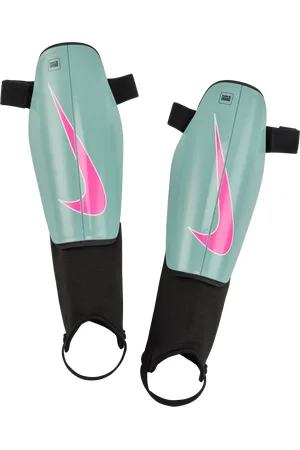 Nike Charge-fodboldbenskinner