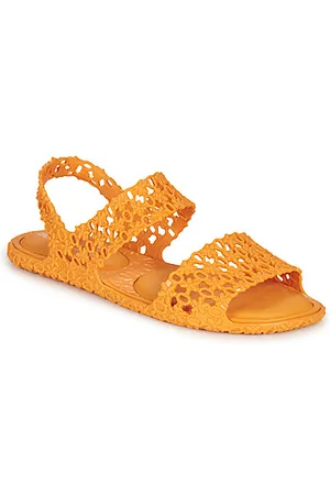 Melissa Sandaler Panc Sandal + Isabela Capeto Ad