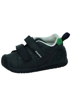 Titanitos Sneakers