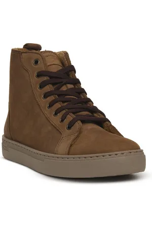 Natural World Sneakers MOCA