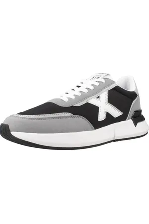 Munich Sneakers VERSUS