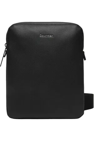 Calvin Klein Skuldertasker CK MUST FLATPACK K50K512767