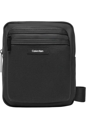 Calvin Klein Skuldertasker CK ESSENTIAL CONV REPORTER S RUB K50K512808