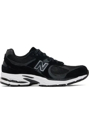 New Balance 2002R Sneakers