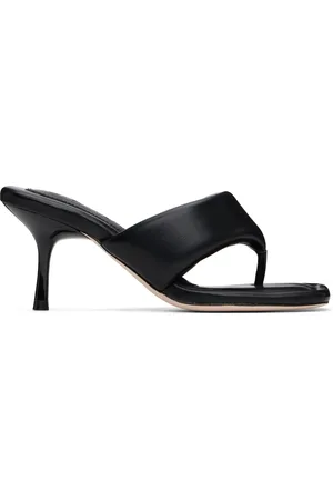 Stand Studio Black Jessica Mules