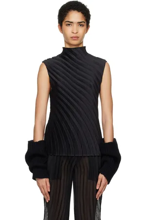 Issey Miyake Black Nuance Pleats Solid Tank Top