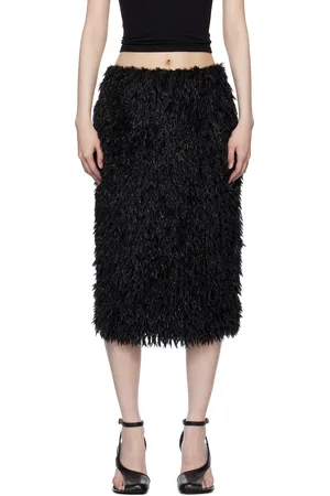 16Arlington Black Eilo Midi Skirt