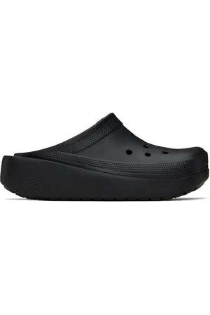 Crocs Classic Blunt Toe Clogs