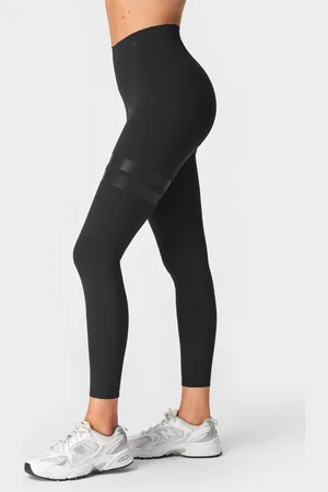 Stronger Sleek 7/8 Leggings
