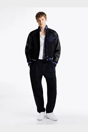 Tommy Hilfiger Greenwich Pleated Tapered Leg Chinos