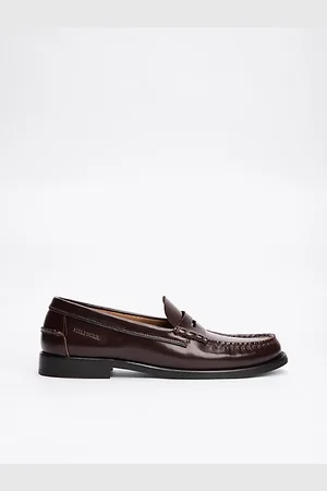 Tommy Hilfiger Debossed Logo Patent Leather Loafers