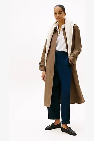 Tommy Hilfiger Relaxed Straight Leg Chinos