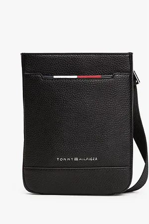 Tommy Hilfiger Metal Logo Pebble Grain Crossbody Bag