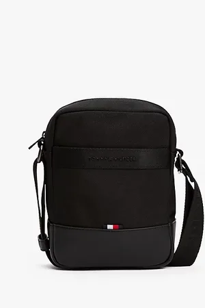 Tommy Hilfiger Metal Logo Travel Crossbody Reporter Bag