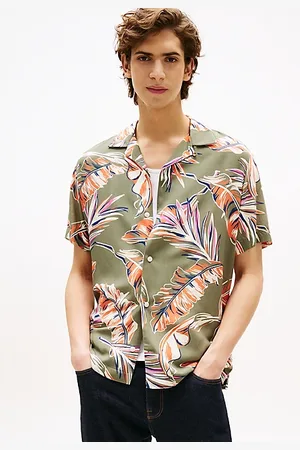 Tommy Hilfiger Lightweight Regular Fit Tropical Short Sleeve Shirt