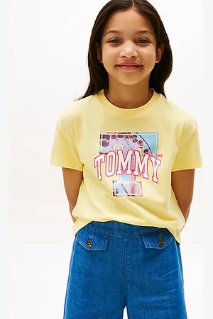 Tommy Hilfiger Heart Graphic Relaxed T-Shirt