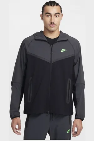 Nike Tech
