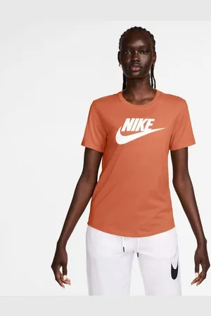 Nike T-Shirt NSW Essentials - Orange Kvinde