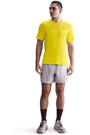 Nike Løbe T-Shirt Dri-FIT ADV Solar Chase - Gul/Sort