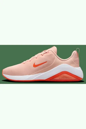 Nike Bella 7
