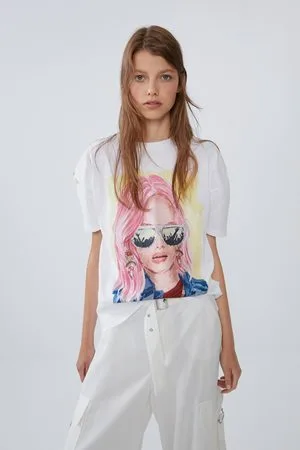 Zara T-shirt med print foran