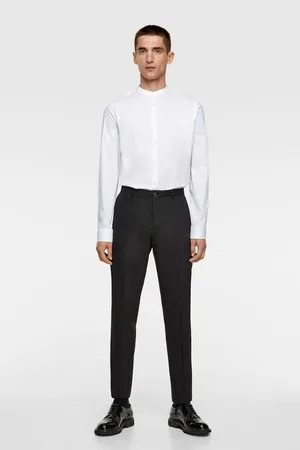 Zara Skjorte i stretch stof med kinakrave